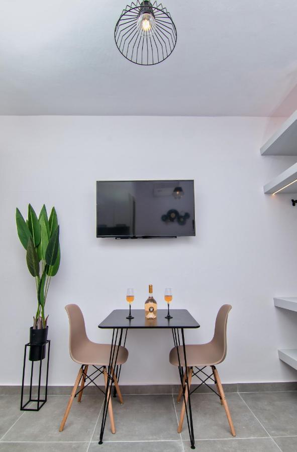 Luxury Apartment In The Center Rhodes City Екстер'єр фото